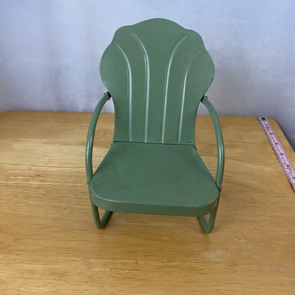 VINTAGE DOLL METAL LAWN CHAIR SCALLOPED BACK Outdoor Retro Green Small